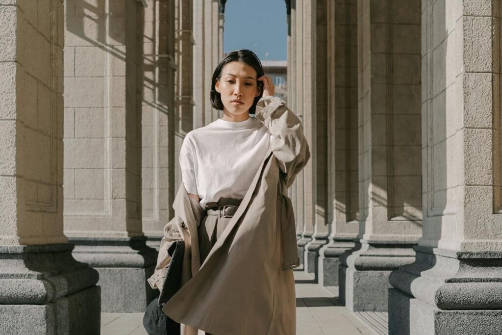 Looks Básicos e Elegantes com Pouco Dinheiro: O Guia Definitivo para um Estilo Sofisticado e Acessível — como montar looks bá